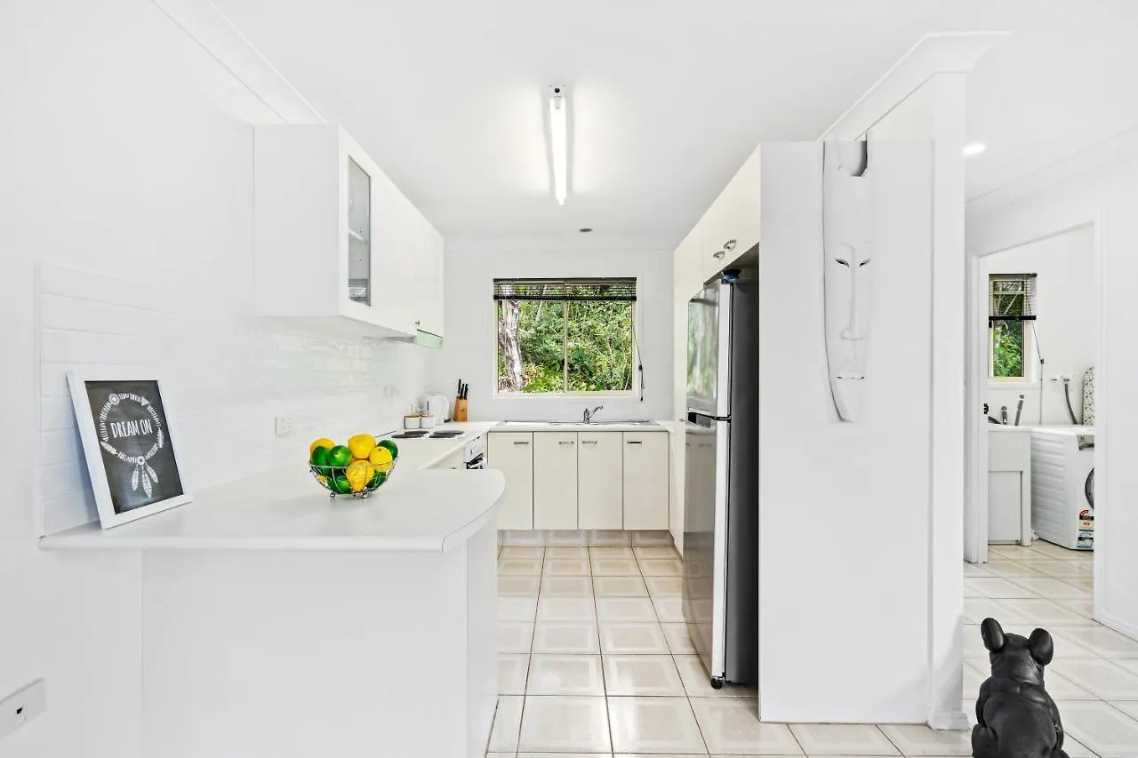 Cosy 2 Bedroom - Uplands Drive - Q