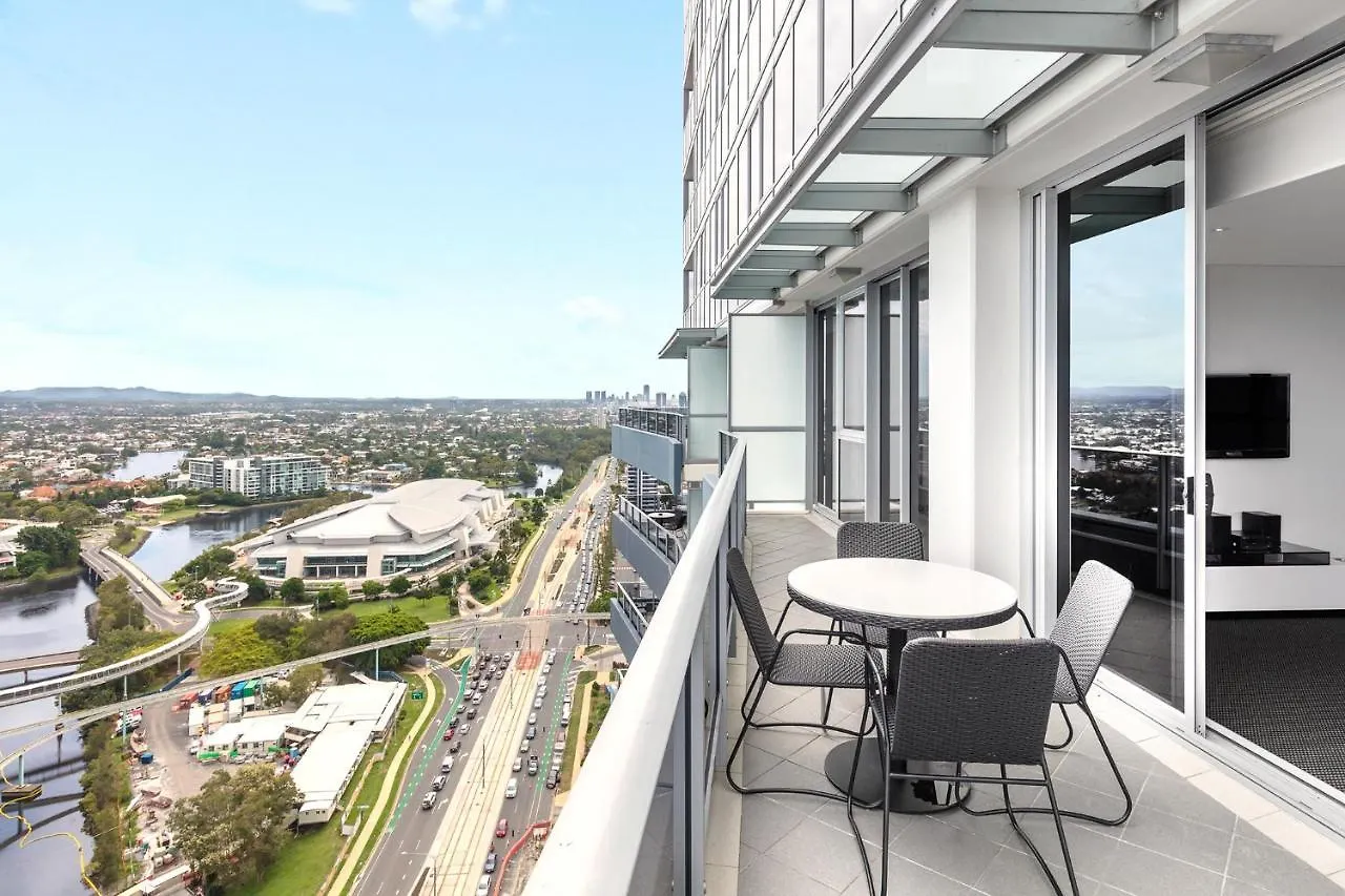 Meriton Broadbeach Szálloda 5*