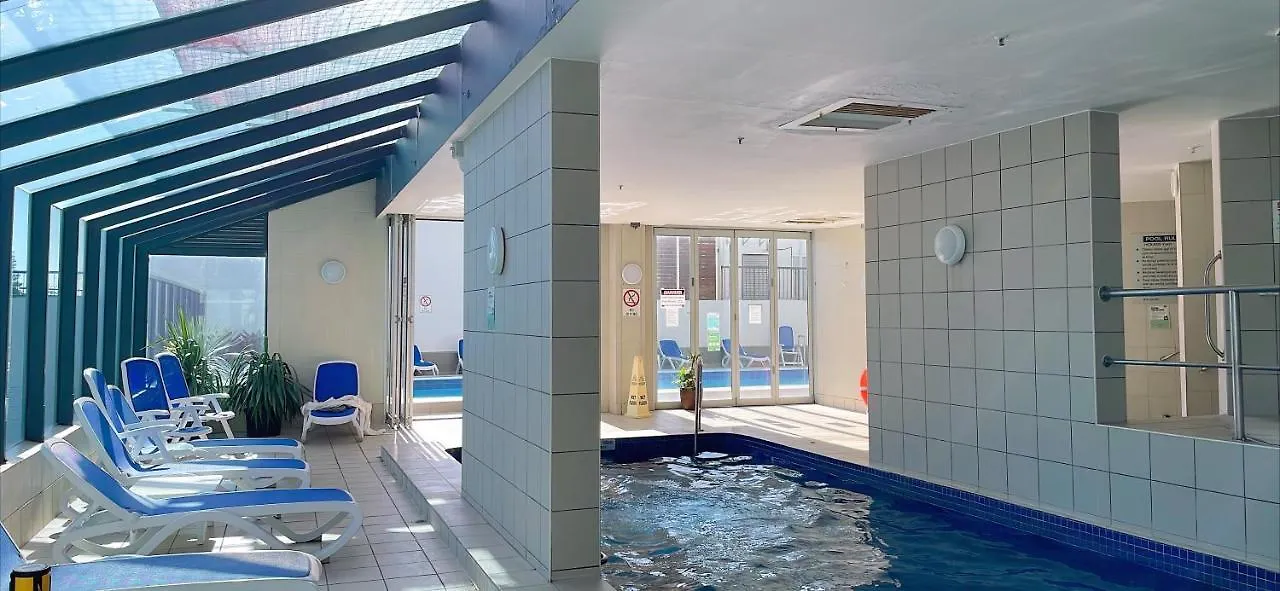 1 Bedroom And 1 Living Family Appartement