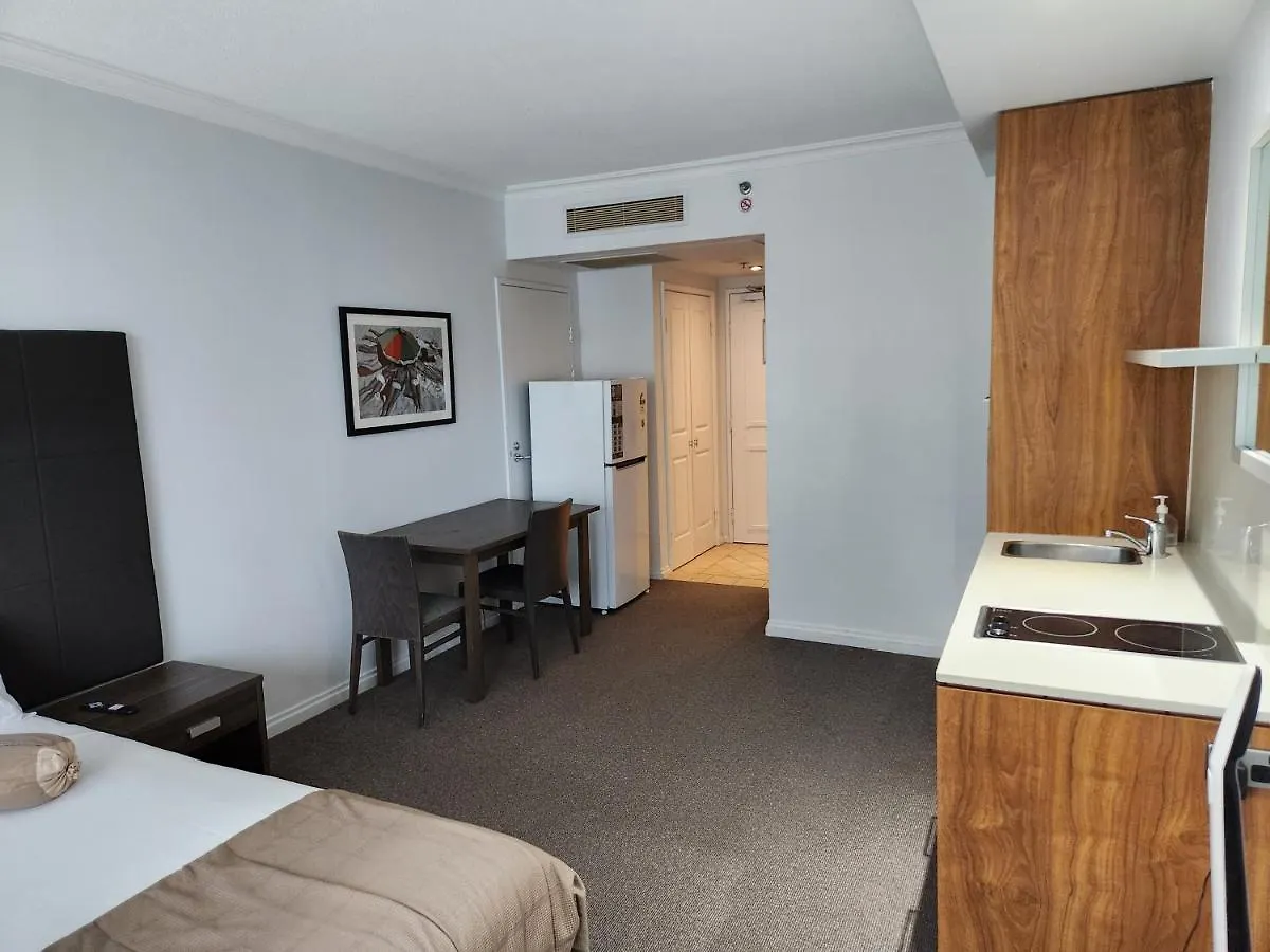 شقة Surfers Ocean View. Large Fridge, Washing Machine, Wifi غولد كوست