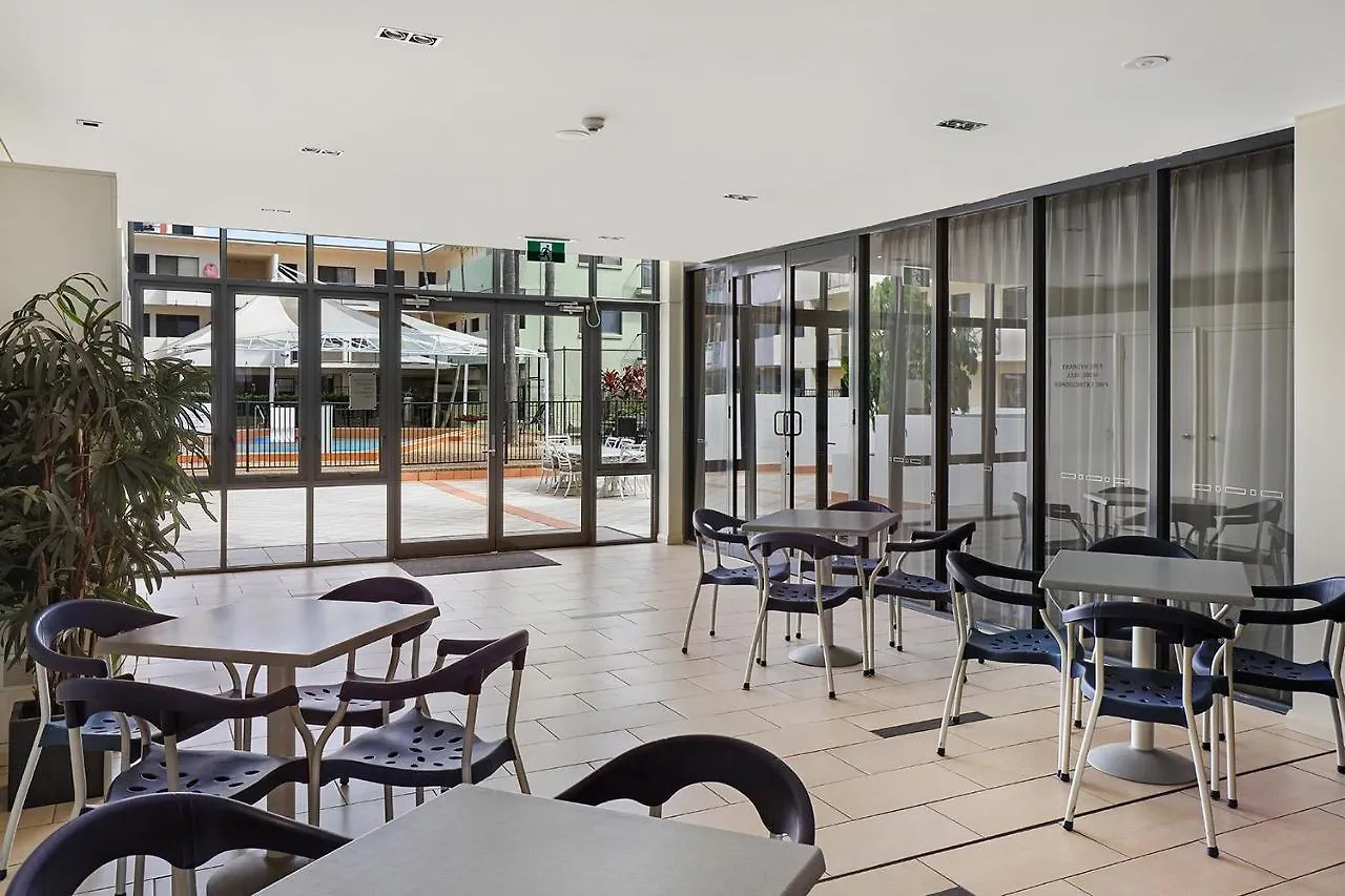 Aparthotel Aqualine On The Broadwater