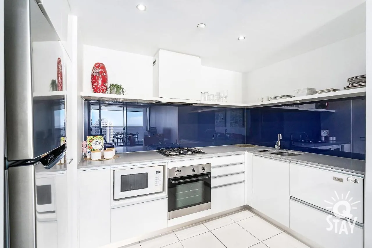 Circle On Cavill 2 Bedroom 1 Bathroom Ocean View — Q Gold Coast