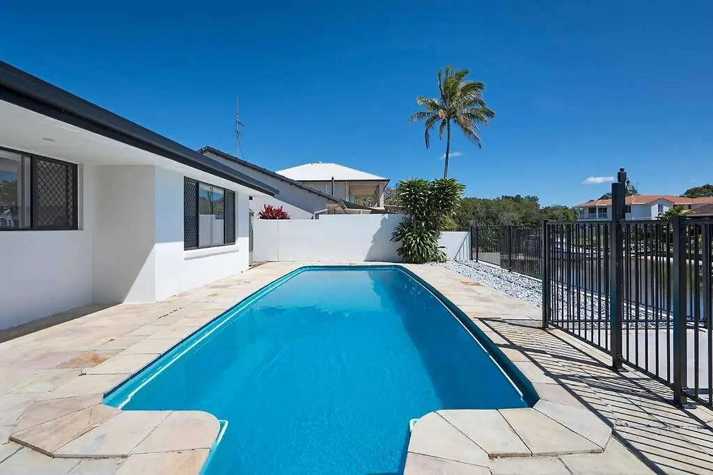 Prázdninový dům 4br Waterfront Vacation In Broadbeach Waters *