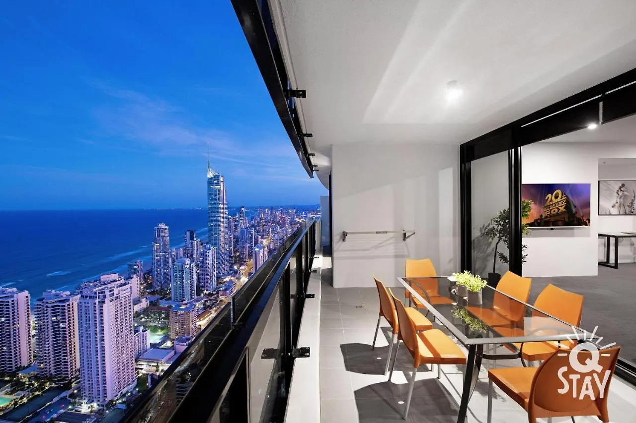 Spectacular Family Kids Free 3 Bedroom Ocean At Circle On Cavill - Q Appartement