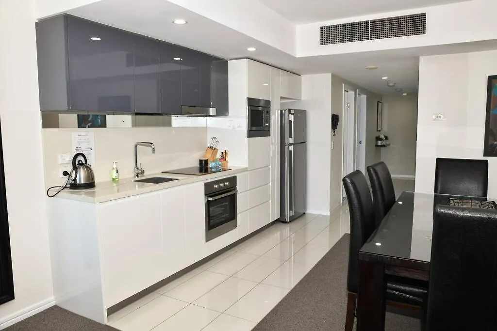 Spectacular 19th Floor In Heart Of Surfers Paradise * Gold Coast