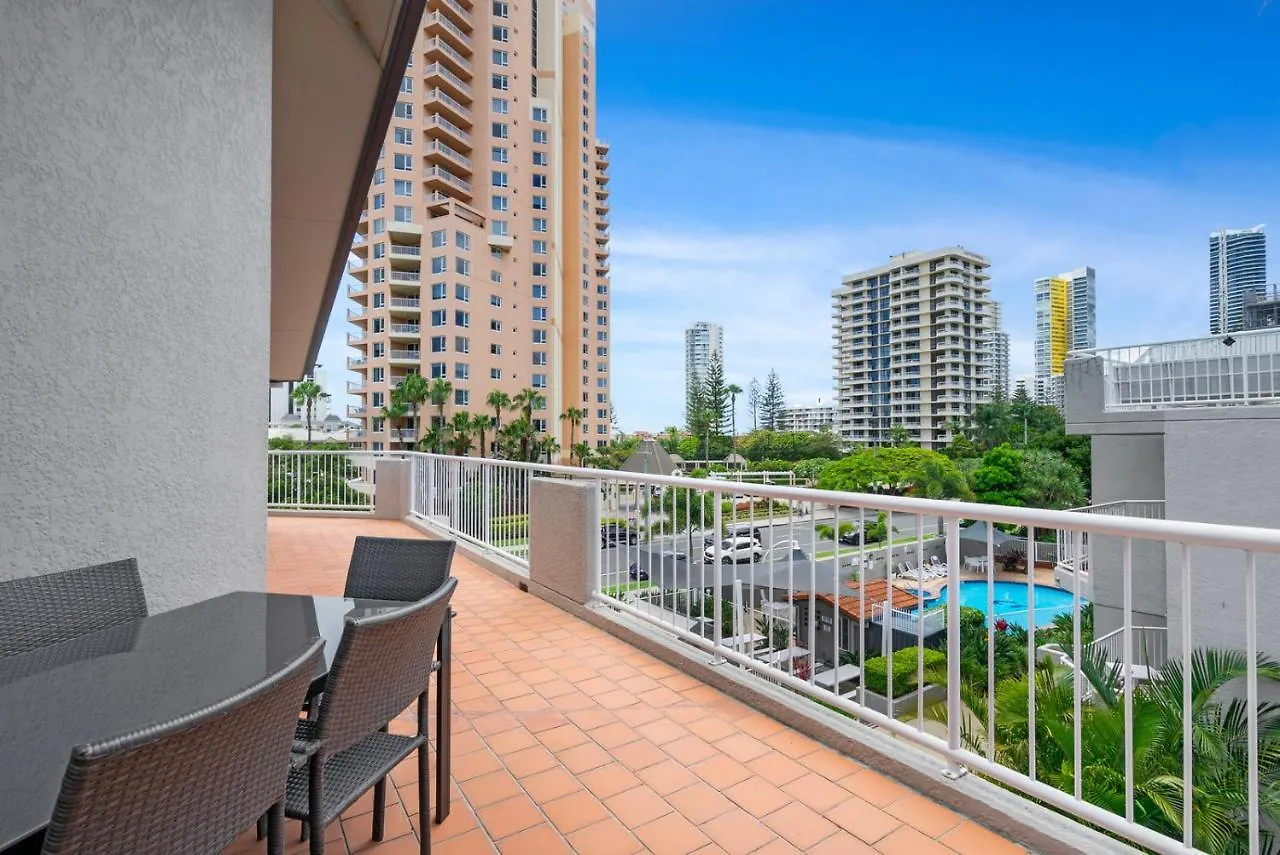 Markham Court 3*
