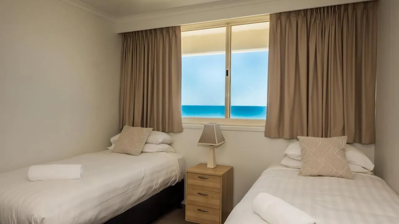Viscount On The 4* Gold Coast