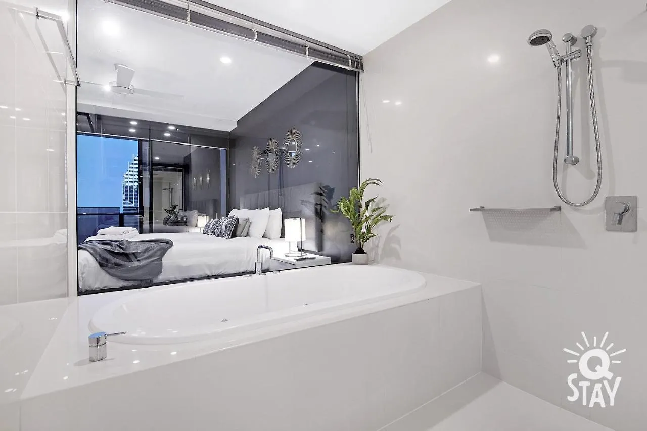 Spectacular Family Kids Free 3 Bedroom Ocean At Circle On Cavill - Q Appartement Gold Coast