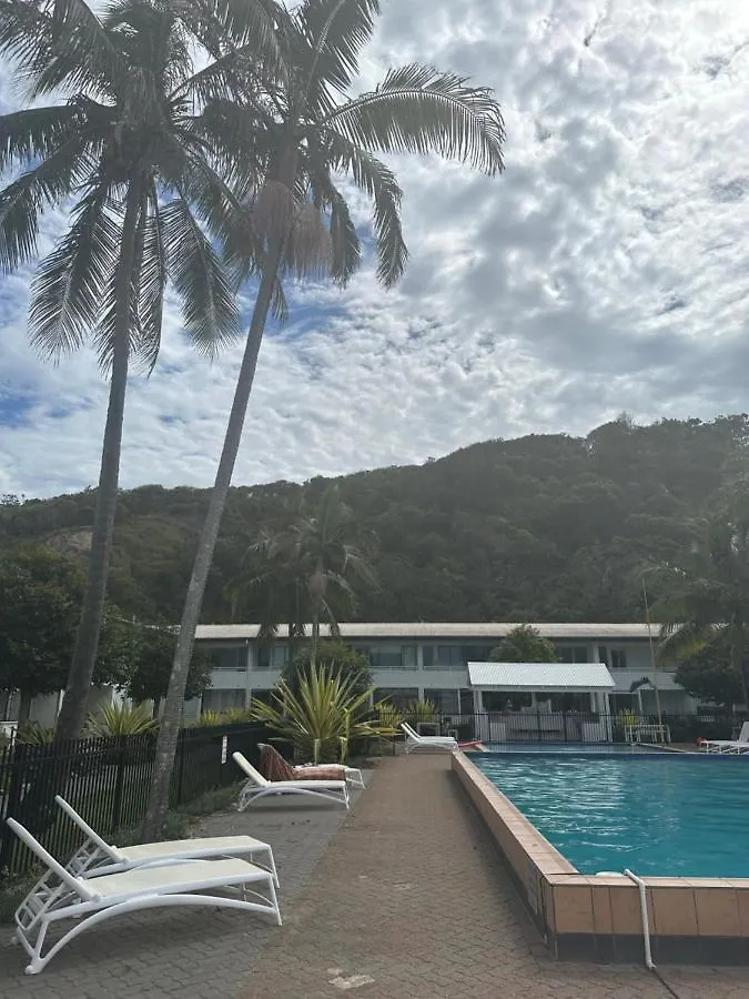 Nalu - Hosted By Burleigh Letting *