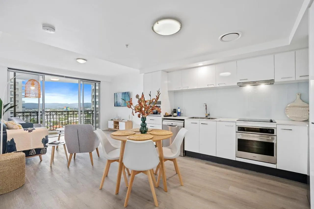 Bellagio@chevron, Luxe, 2 Bedroom In The Heart Of Surfers Paradise! *