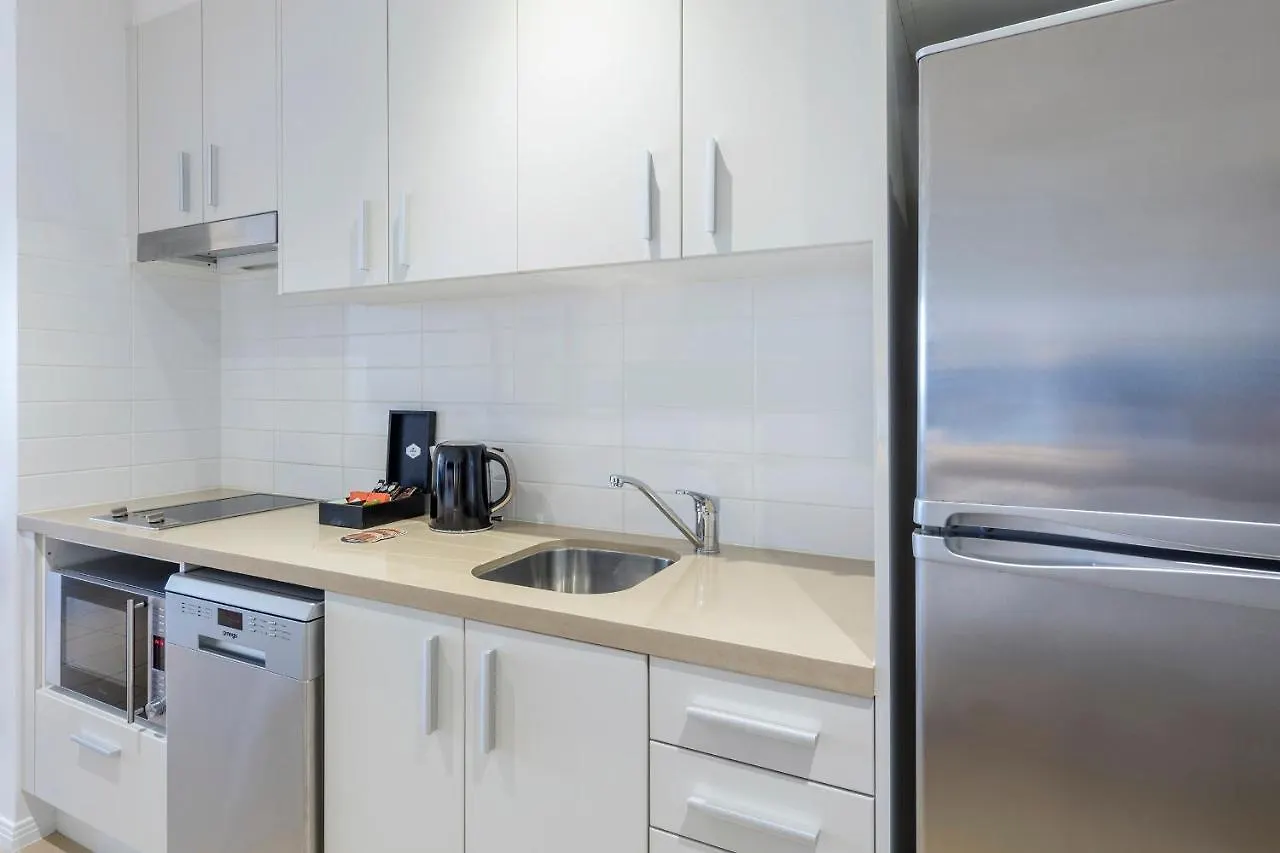 Meriton Broadbeach Szálloda 5*