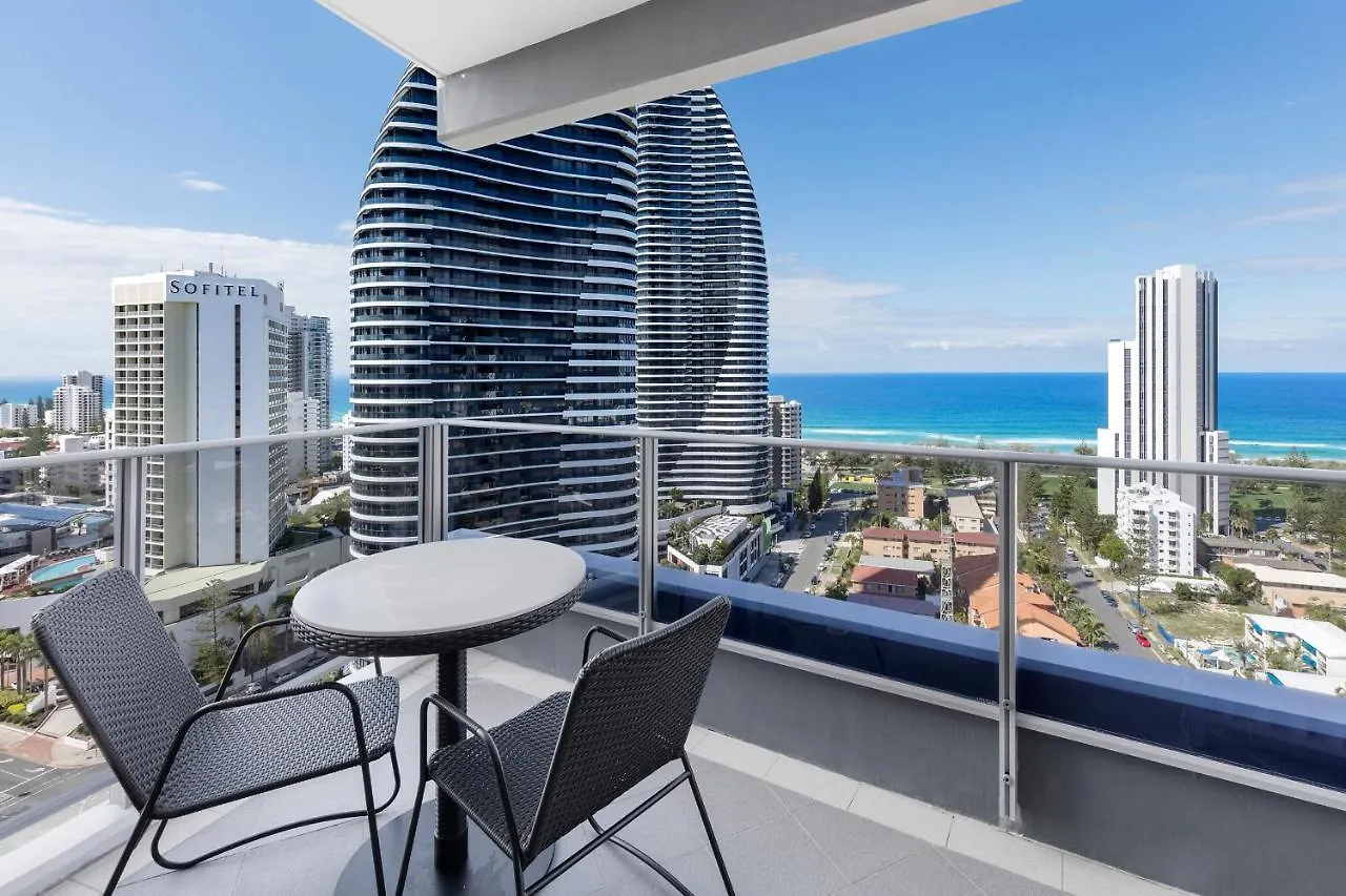 Meriton Broadbeach Szálloda 5*