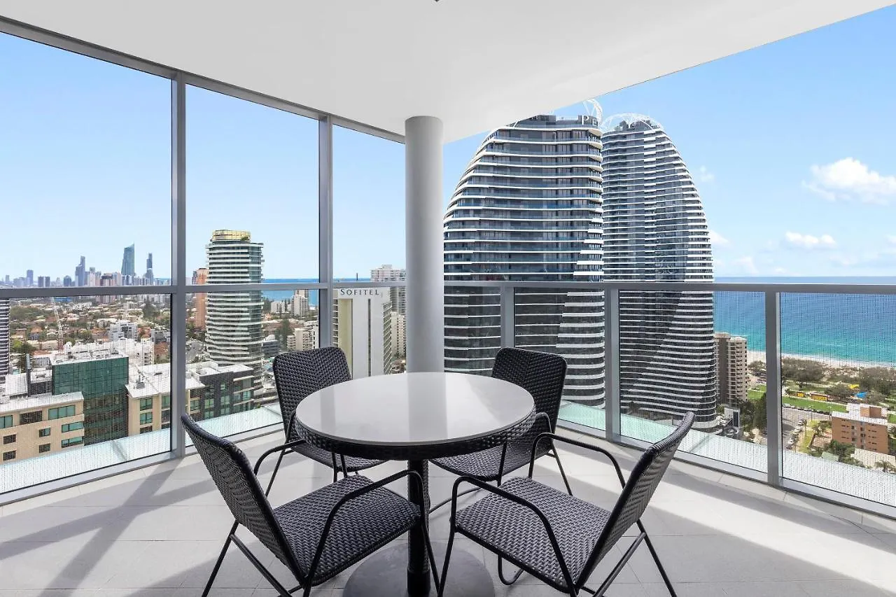 Meriton Broadbeach 5*