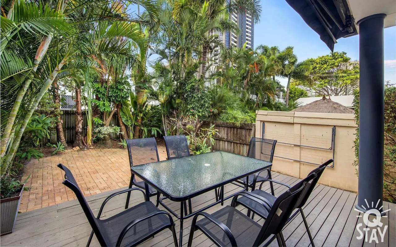 וילה 3 Bedroom Villa's In Surfers Paradise - Q