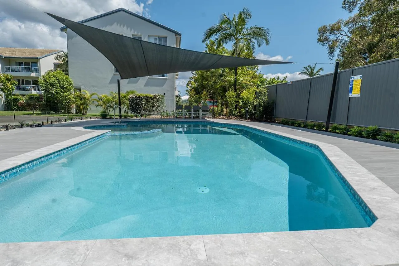 Heart Of Burleigh - Perfect Location With Pools *