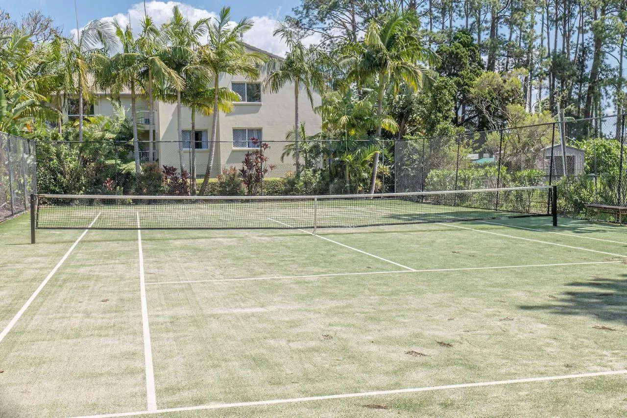 Heart Of Burleigh - Perfect Location With Pools Apartment *
