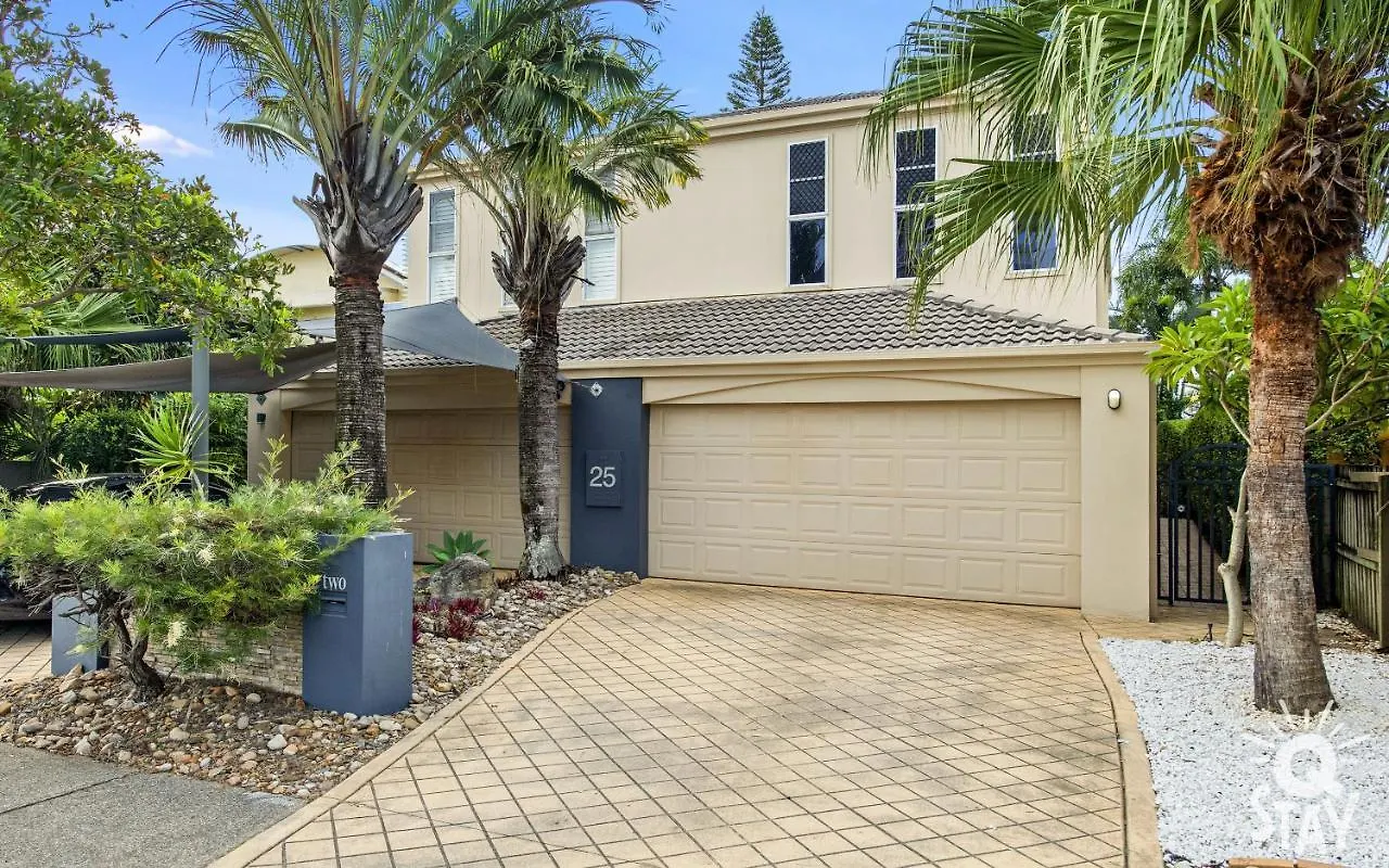 3 Bedroom Villa's In Surfers Paradise - Q וילה