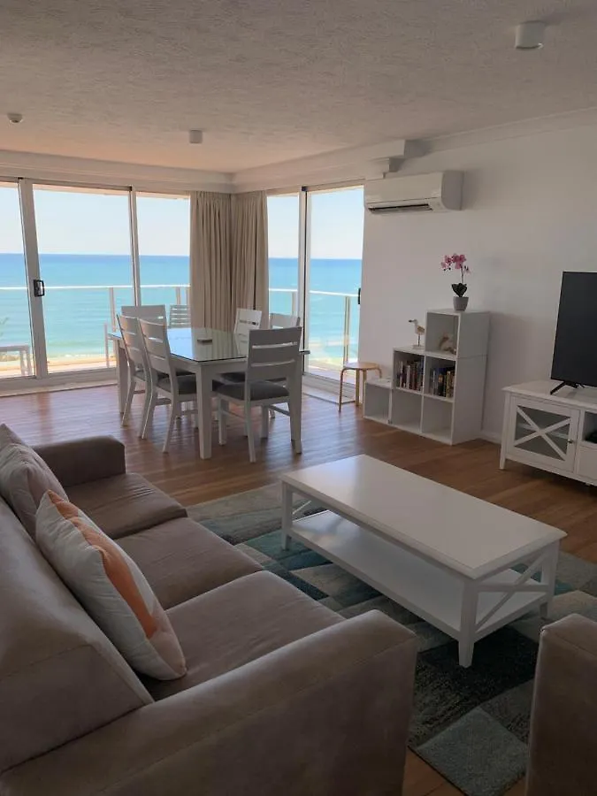 Apart-hotel Pacific Regis Beachfront 4*