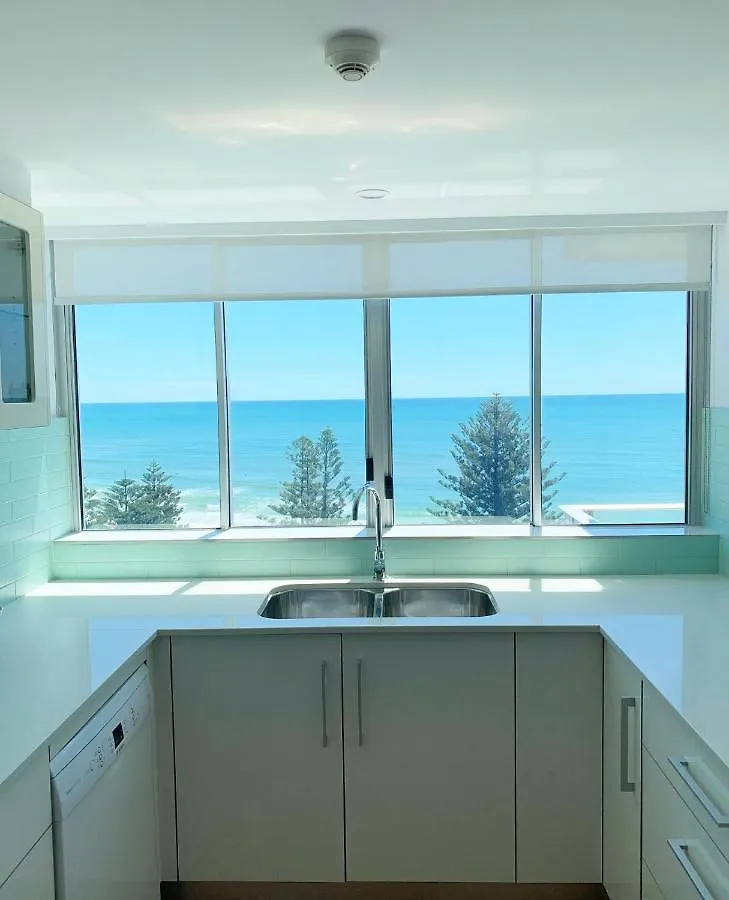 Pacific Regis Beachfront Apart-hotel Gold Coast