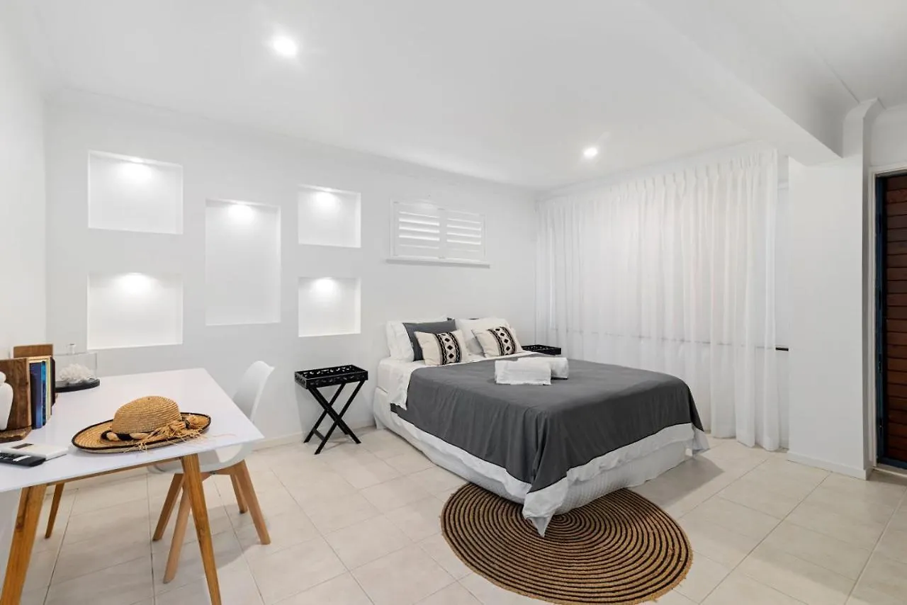 Castaway In Tugun