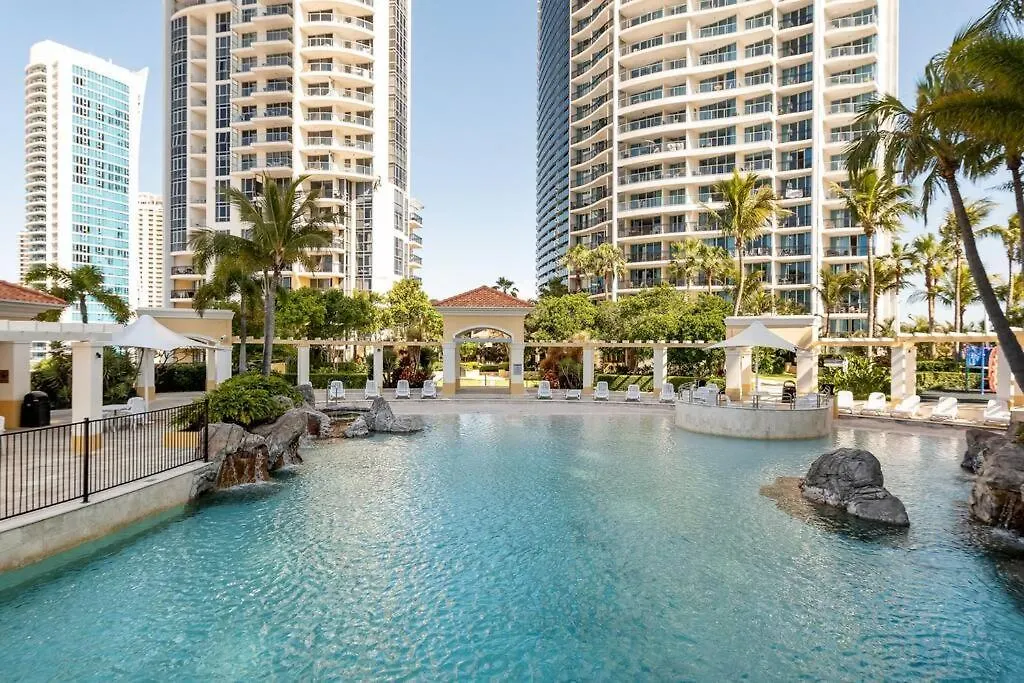 Breathtaking Views From Stunning 42nd Floor Skyhome & Living * Gold Coast