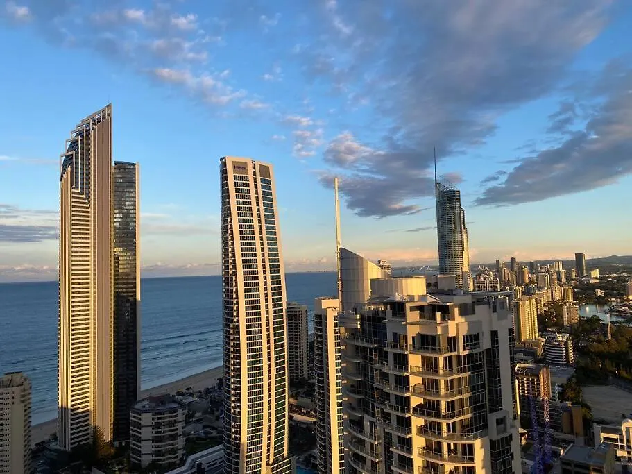 Breathtaking Views From Stunning 42nd Floor Skyhome & Living Apartment *