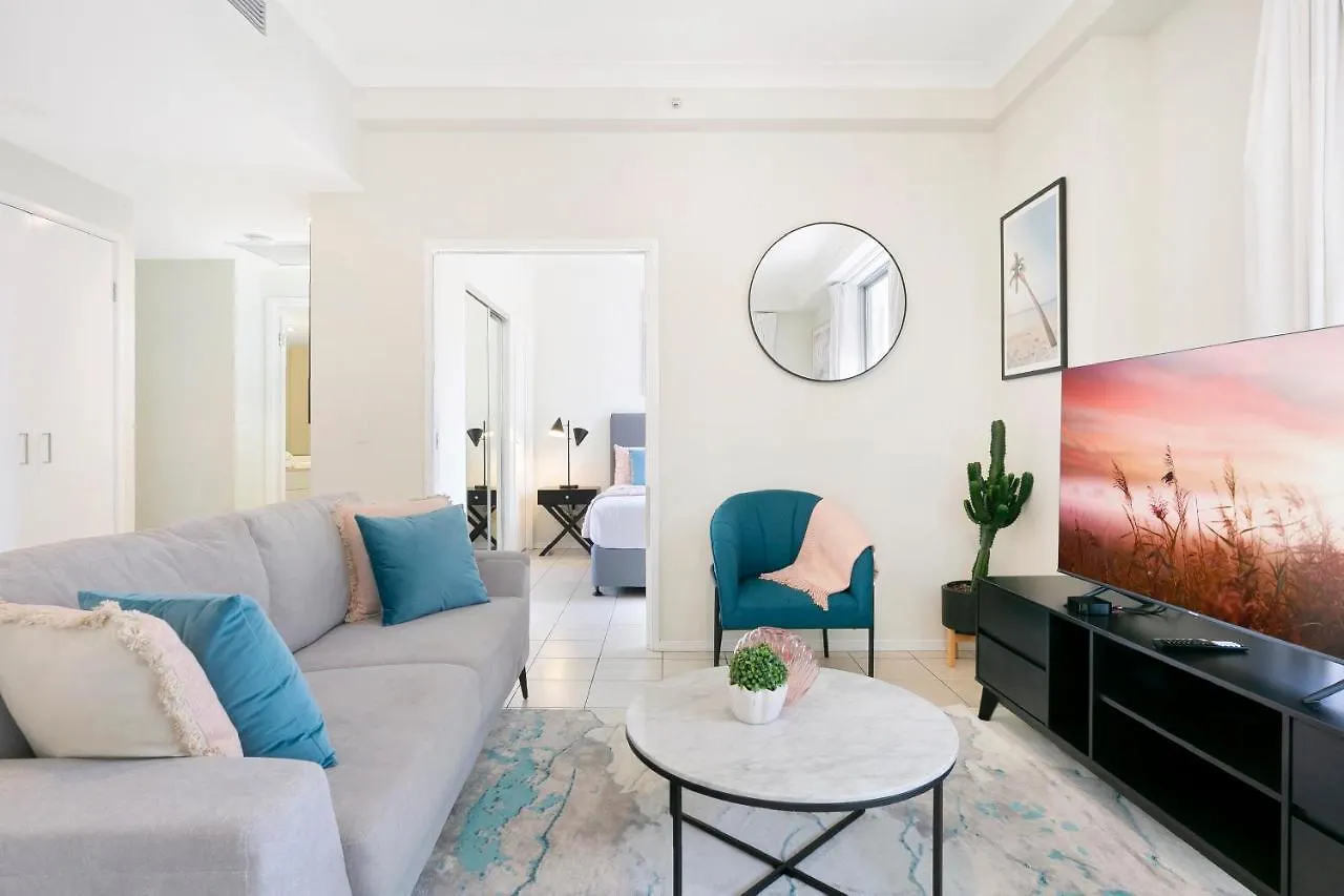 Daire Iconic Chevron Renaissance Private Gold Coast