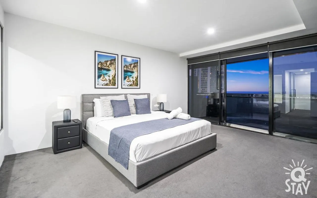 Spectacular Family Kids Free 3 Bedroom Ocean At Circle On Cavill - Q Appartement Gold Coast
