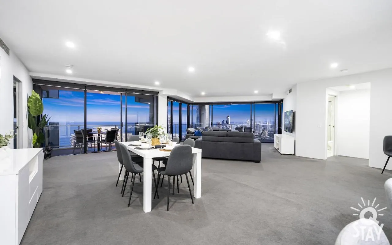 Spectacular Family Kids Free 3 Bedroom Ocean At Circle On Cavill - Q Appartement *