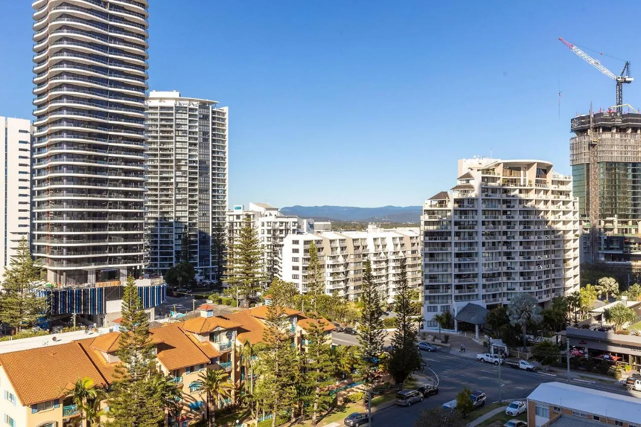 Ultiqa Signature At Broadbeach *