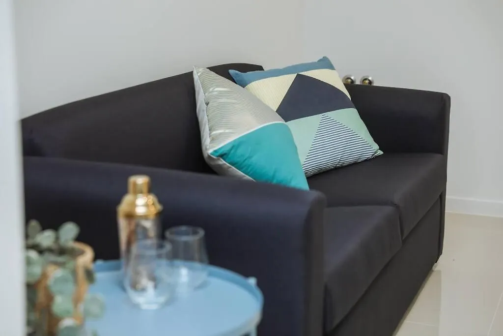 Spacious Modern And Cozy 3bd Townhouse At Great Location * גולד קוסט