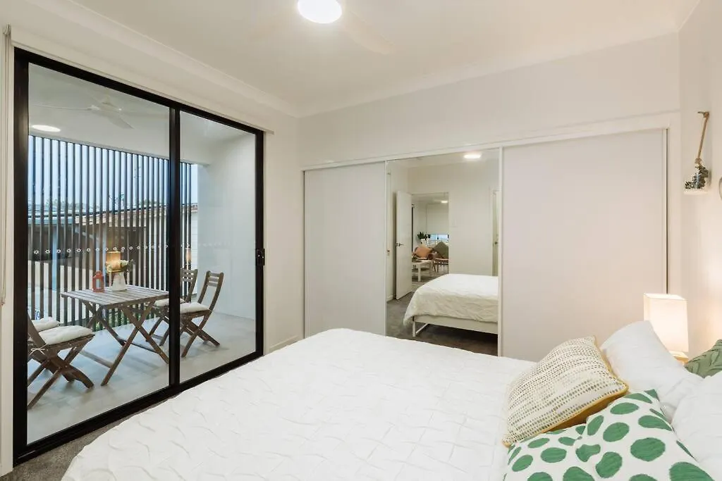Spacious Modern And Cozy 3bd Townhouse At Great Location * גולד קוסט