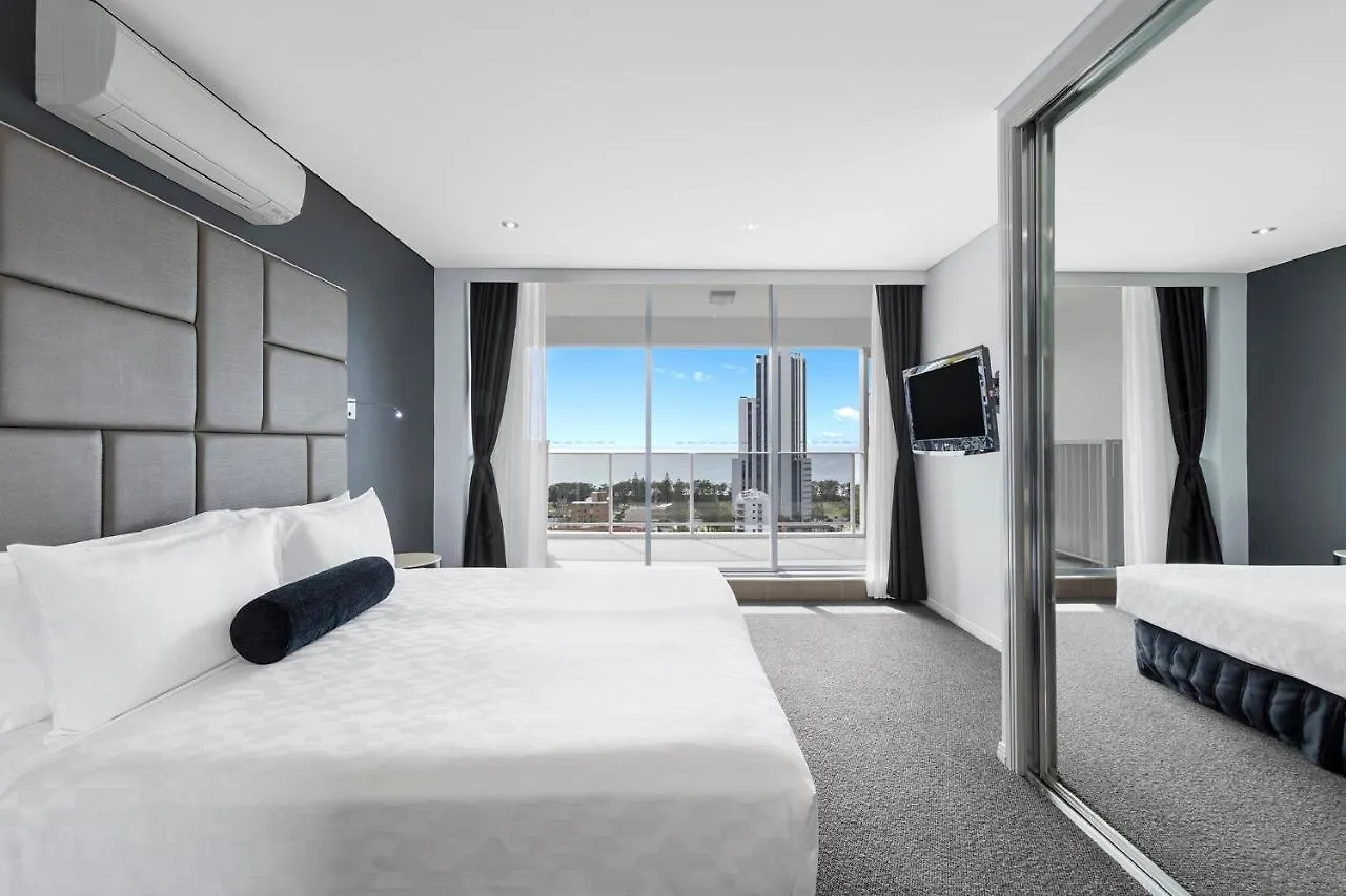 Meriton Broadbeach