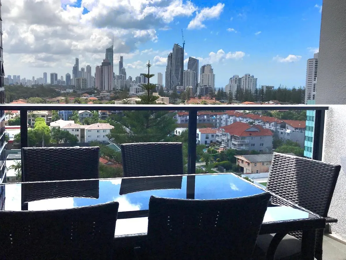 Apart Otel Qube Broadbeach