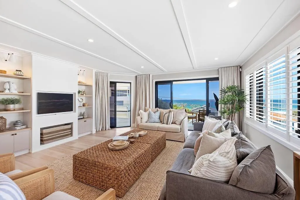Apartment An Oasis By The With Ocean Views Daybed Bbq