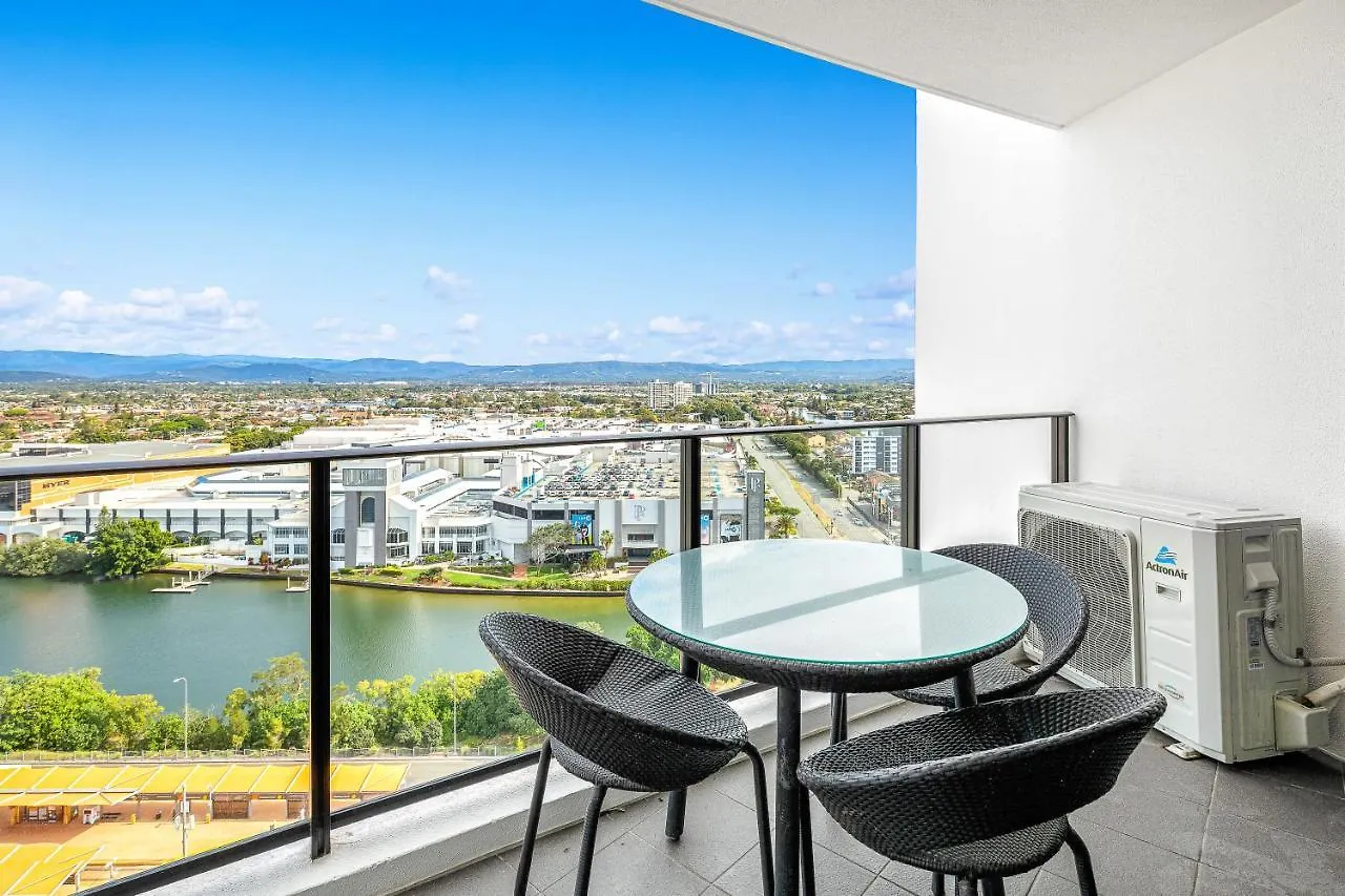 Sierra Grand Broadbeach - Self Contained & Privately Managed アパート *