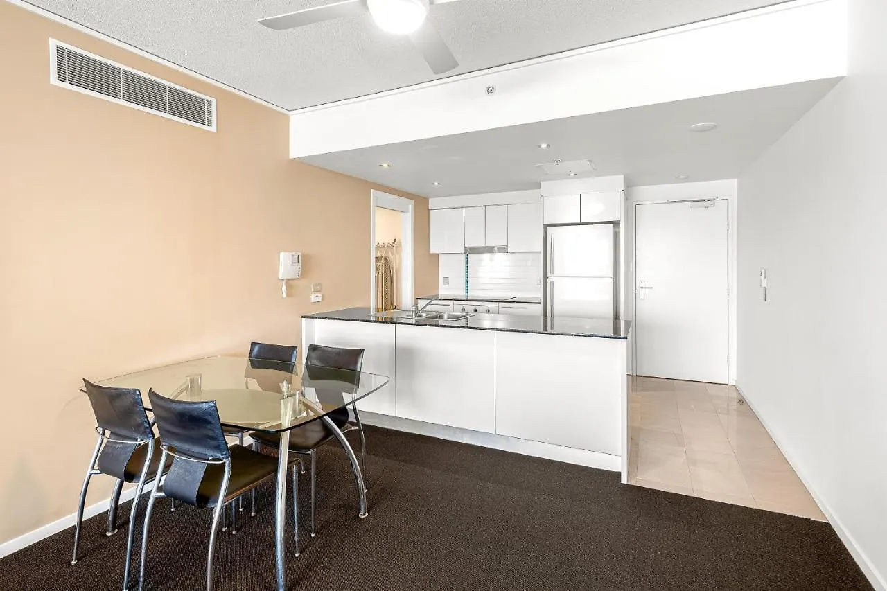 Sierra Grand Broadbeach - Self Contained & Privately Managed * ゴールドコースト