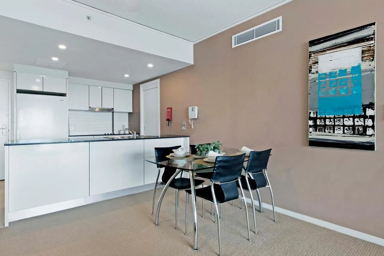 Sierra Grand Broadbeach - Self Contained & Privately Managed アパート