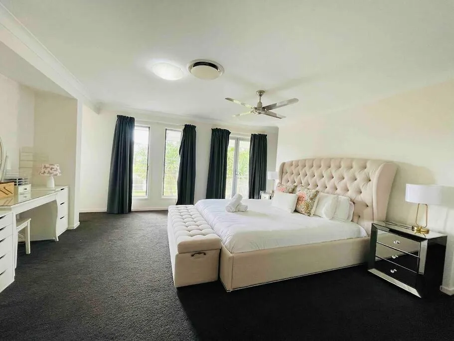 Theme Park Gateway Spacious 4bd Flamingo House * גולד קוסט