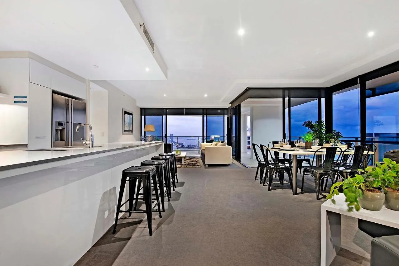 Ocean View Sub Penthouses - Circle On Cavill - Self Contained & Privately Managed شقة *