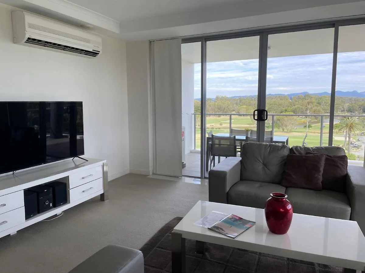Signature Waterfront 4*