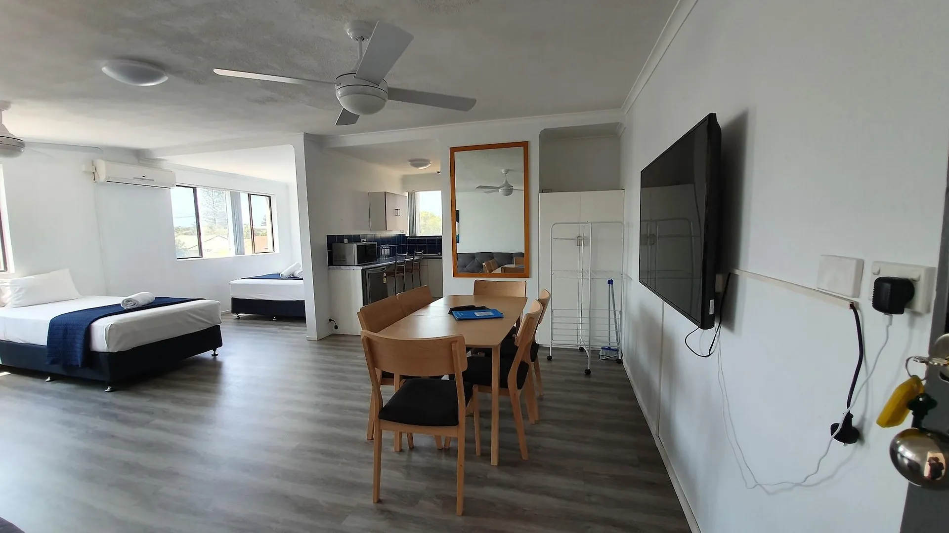 Montego Mermaid 3* Gold Coast