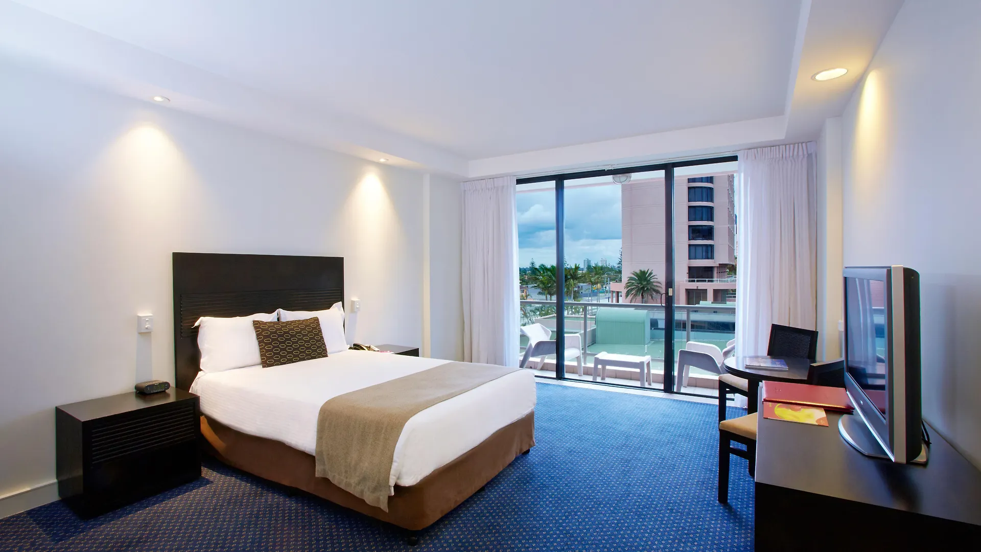 Crowne Plaza Surfers Paradise By Ihg Hotel 4*