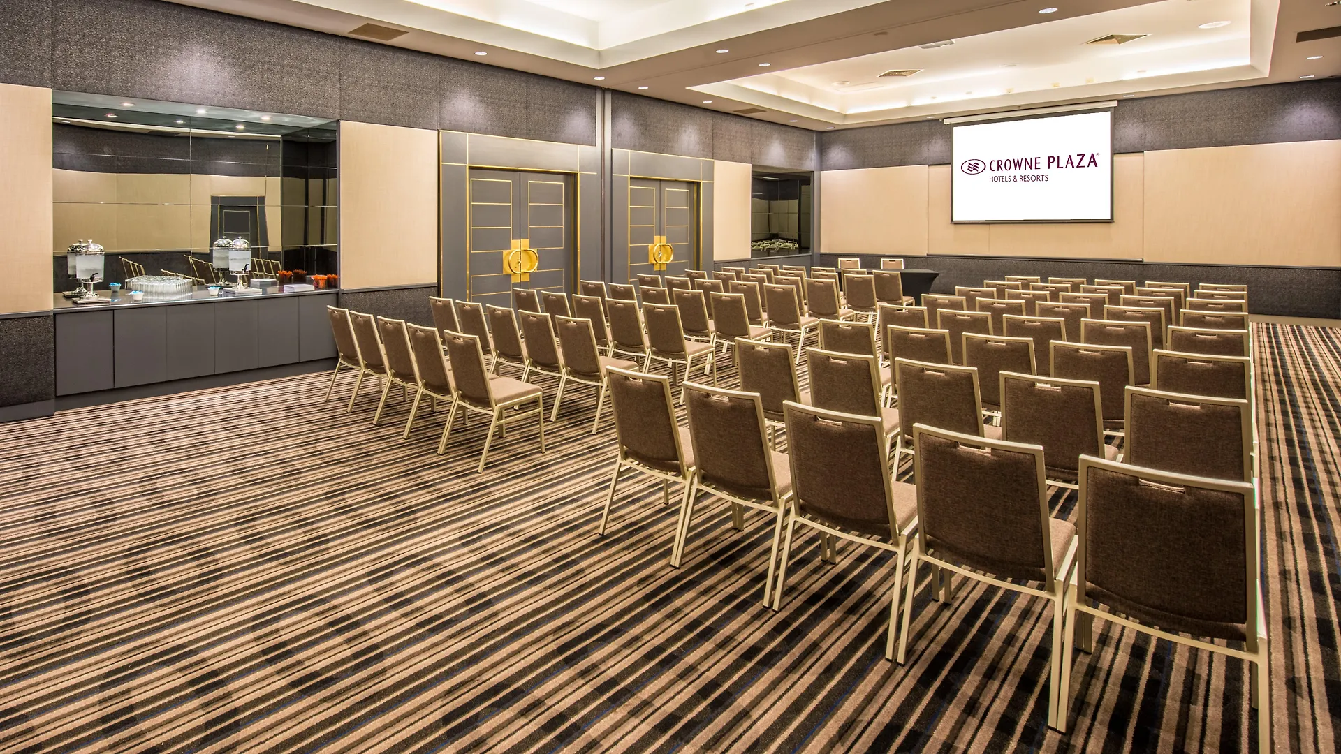 Crowne Plaza Surfers Paradise By Ihg Hotel