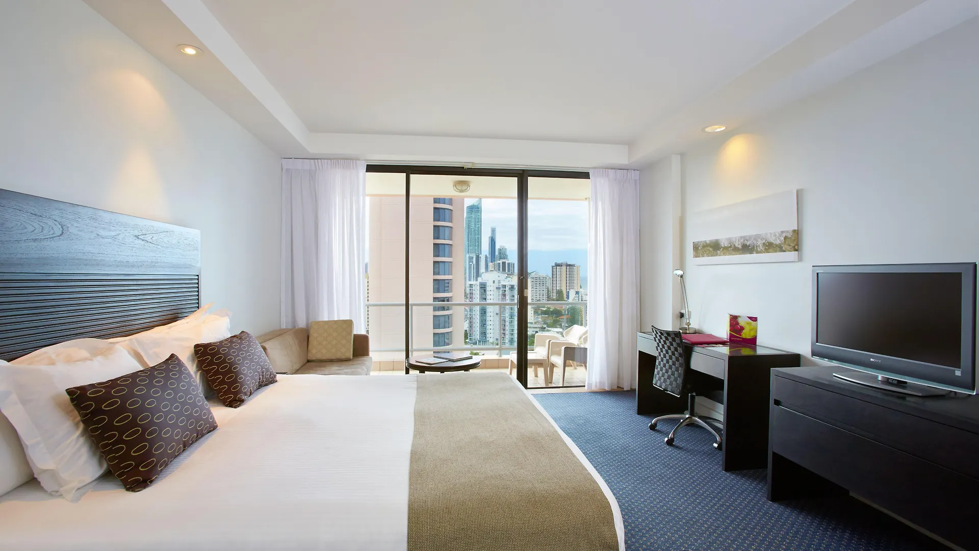 Crowne Plaza Surfers Paradise By Ihg 4*