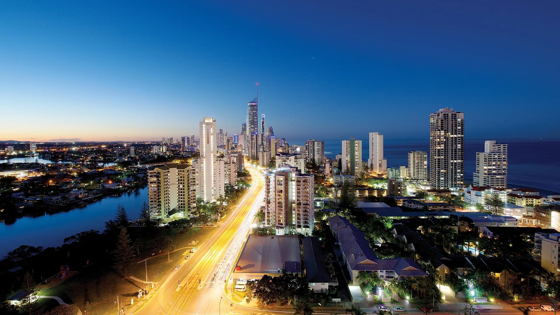 Hotel Crowne Plaza Surfers Paradise By Ihg Gold Coast