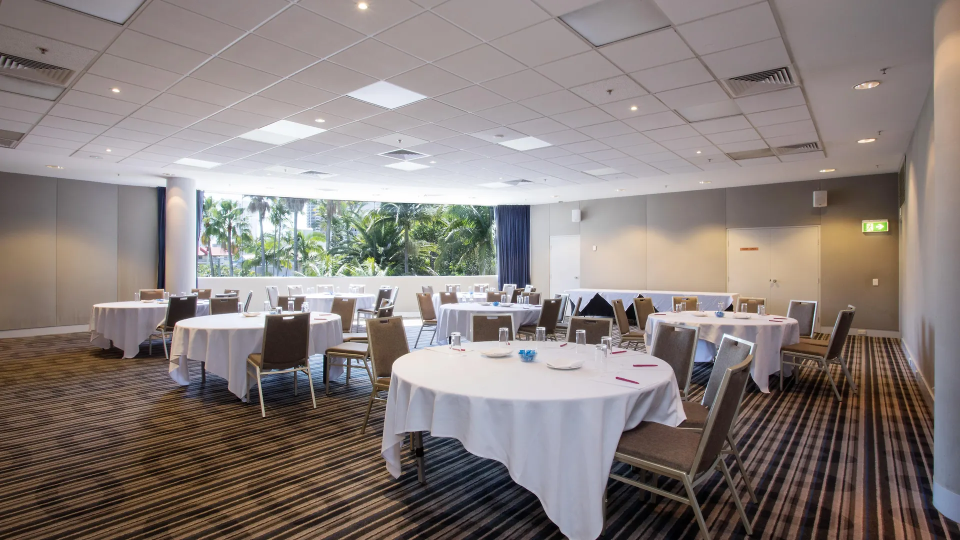 Crowne Plaza Surfers Paradise By Ihg 4*