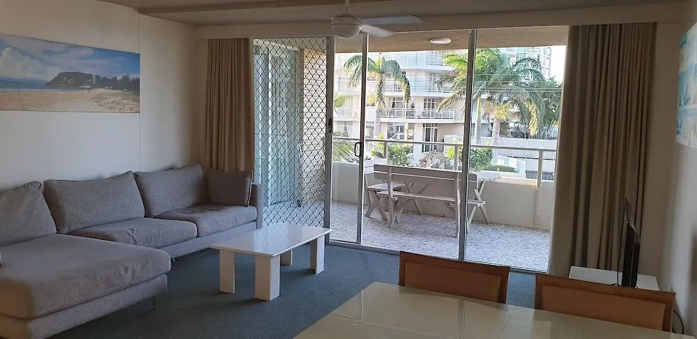 Wyuna Beachfront Apartahotel Gold Coast