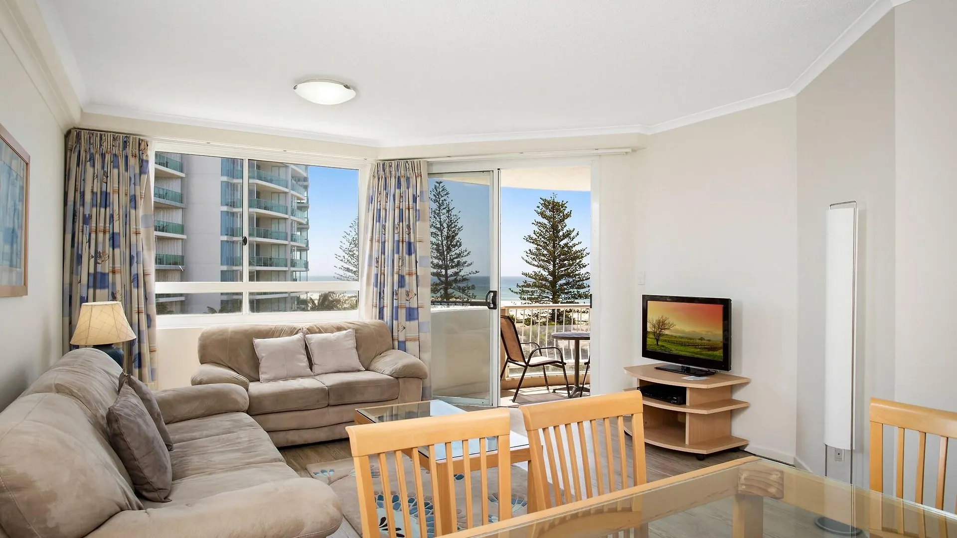 Aparthotel Kirra Gold Coast
