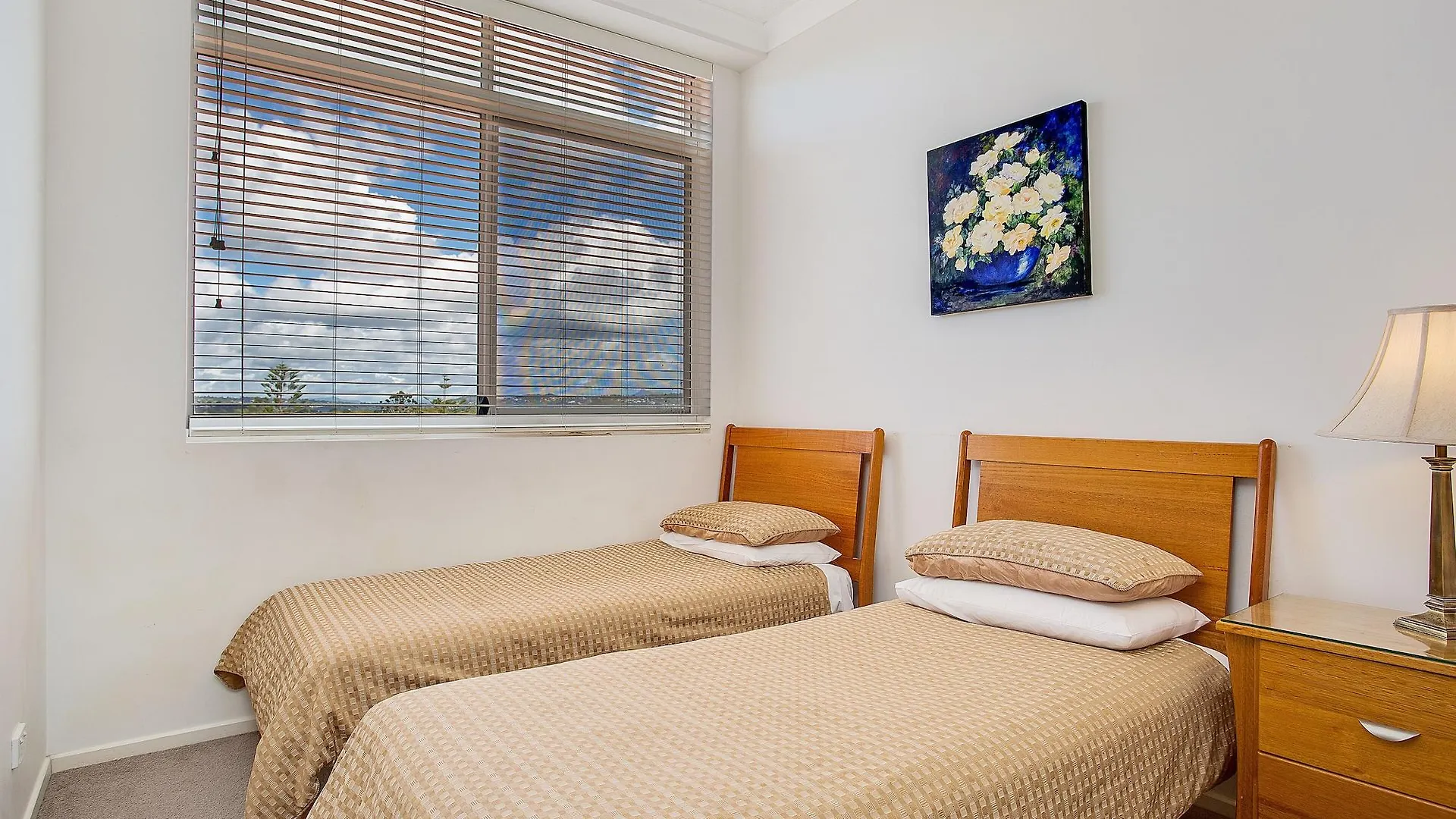 Kirra Aparthotel 4*